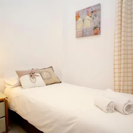 Apartament Gracia Travesera 2 Bedrooms Renovated Barcelona