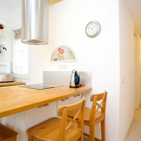 Gracia Travesera 2 Bedrooms Renovated 巴塞罗那
