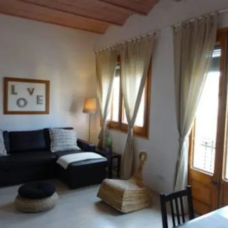Gracia Travesera 2 Bedrooms Renovated Apartament